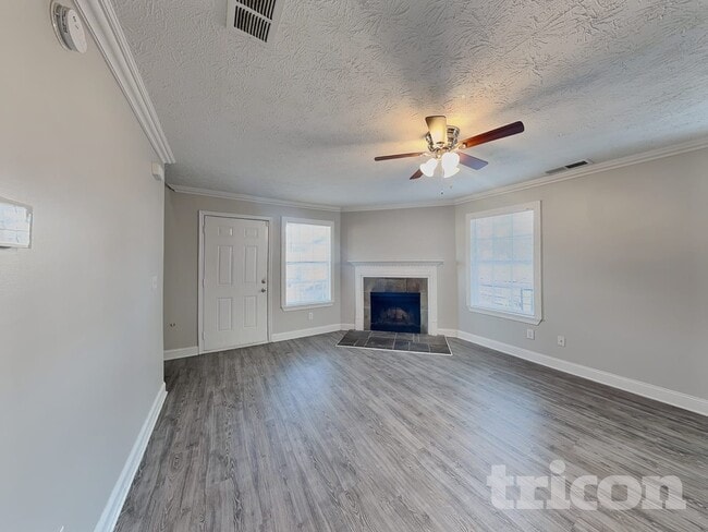 Photo - 34 Inverness Trce