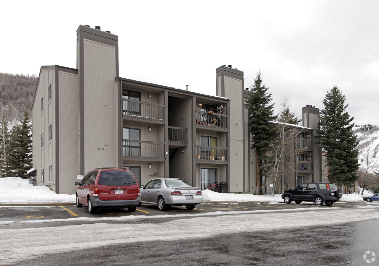 Photo - Fireside Apartments