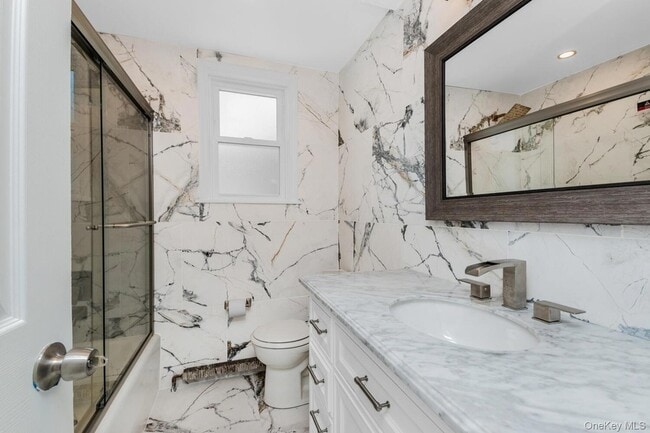 Photo - 2 Bryn Mawr Pl Unidad Gr Level