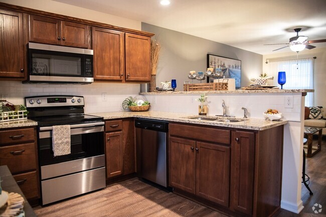 2BR, 1.5BA Garage - Kitchen - The Retreat Rental