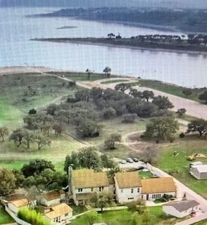 Photo - 1116 Lakeshore Dr Unit Cottage