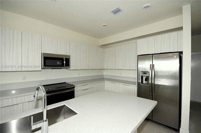 Photo - 4700 NW 84th Ave