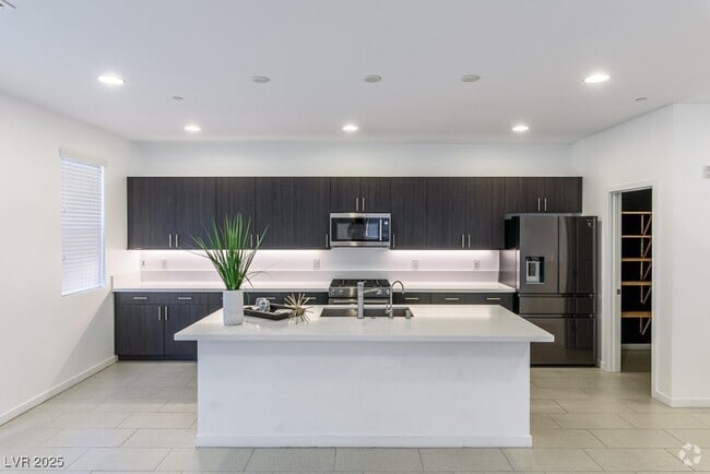 Building Photo - 11278 Kraft Mountain Ave Unit 101 Rental