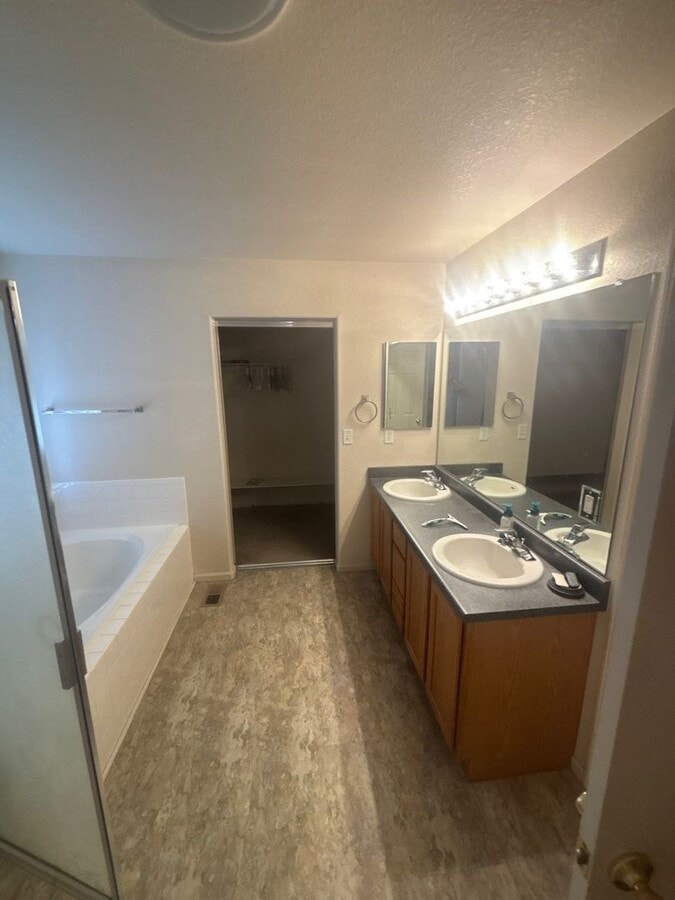 Photo - 3 bed, 3 bath COMING SOON in Thornton