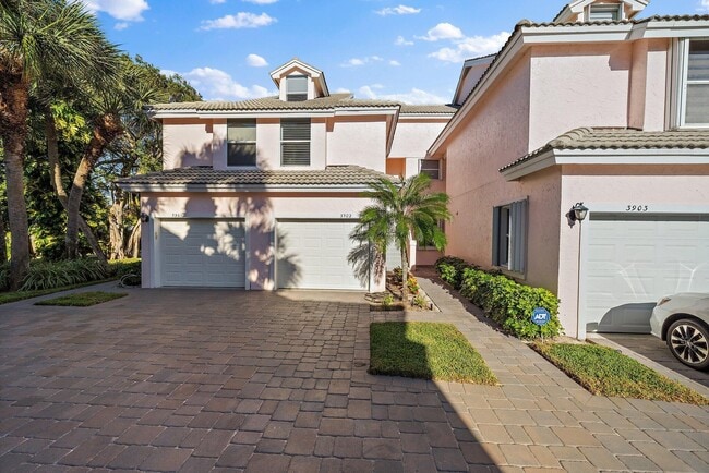 Photo - 3902 Fairway Dr N