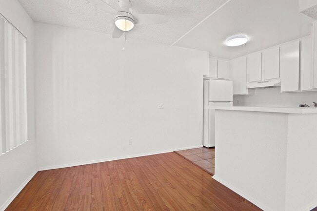 Photo - 3685 Watseka Ave Unidad 105