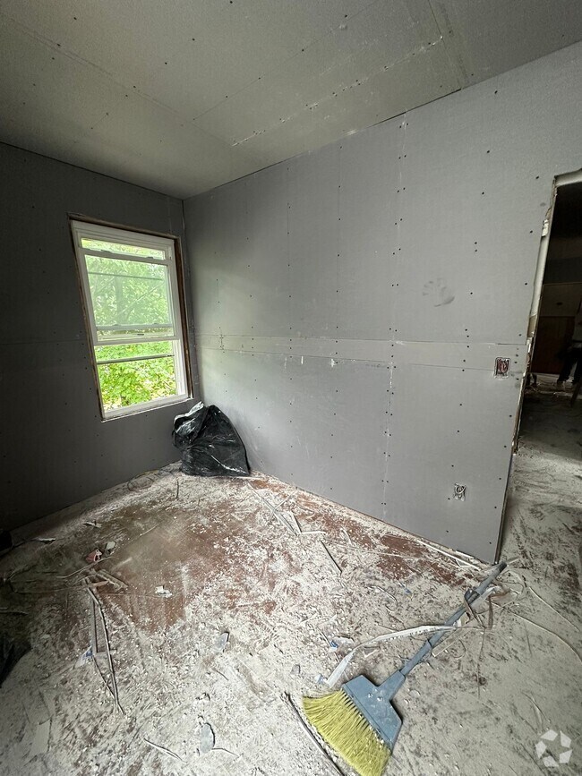 Building Photo - 18 Princeton St Rental
