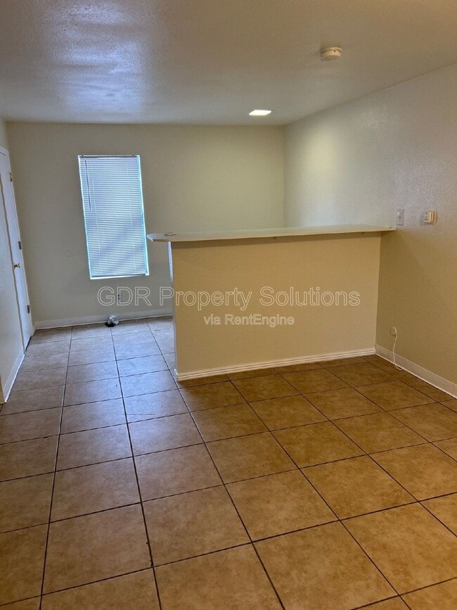 Photo - 401 14th St NW Unidad 9