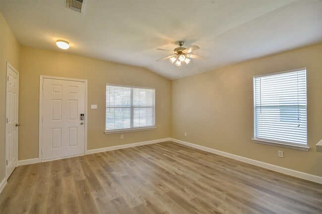 Photo - 13027 Lark Point Ct