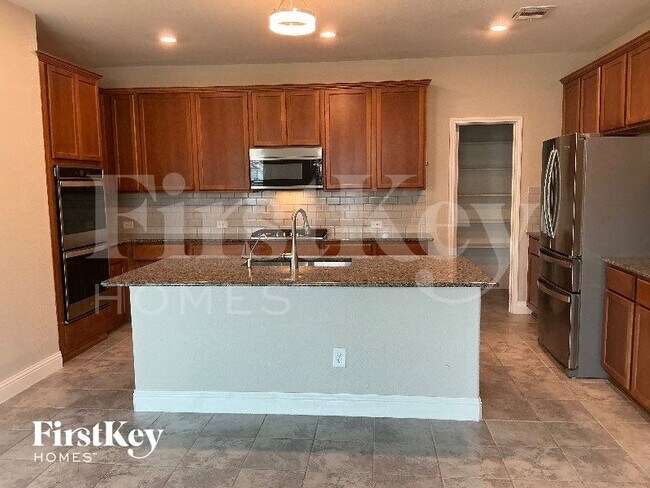 Photo - 2501 Walker Ave