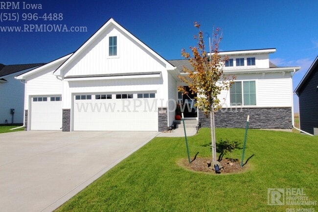 Building Photo - Over 2500 Square feet!!! 4 Bedroom, 2.5 Bath Home in Ankeny