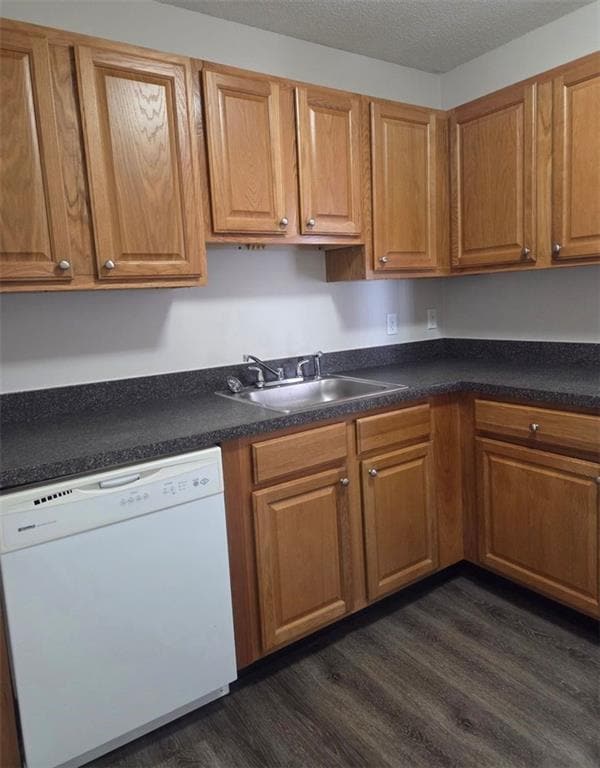 Photo - 3 Admiralty Dr Unit 3-10