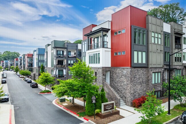 Photo - Pratt Stacks