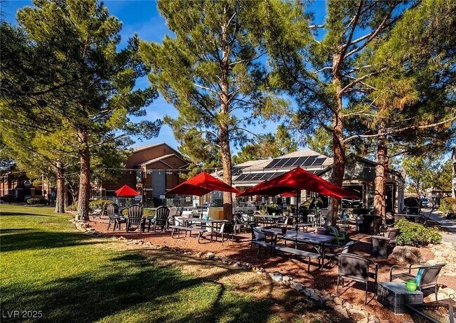 Photo - 555 E Silverado Ranch Blvd Unidad 1100