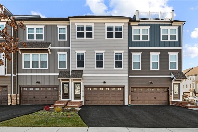 Photo - Like New! CLOSE TO I-95 & QUANTICO!