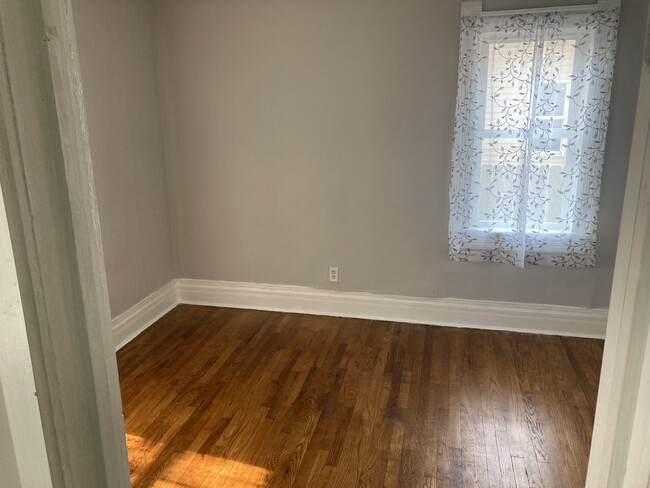 Photo - 1604 3rd Ave