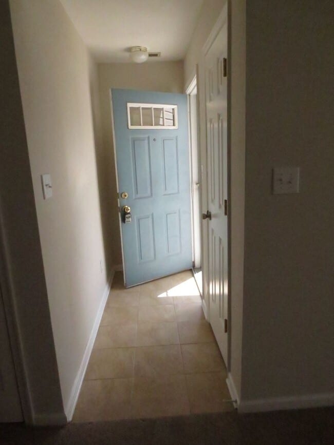 Photo - 2 BR, 1 BA Condo Military HWY & Indian River Rd