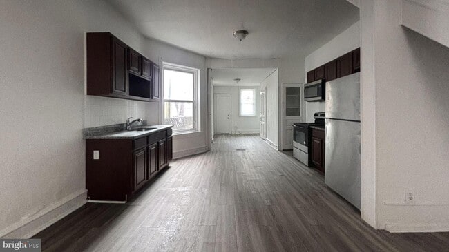 Photo - 56 N Dewey St