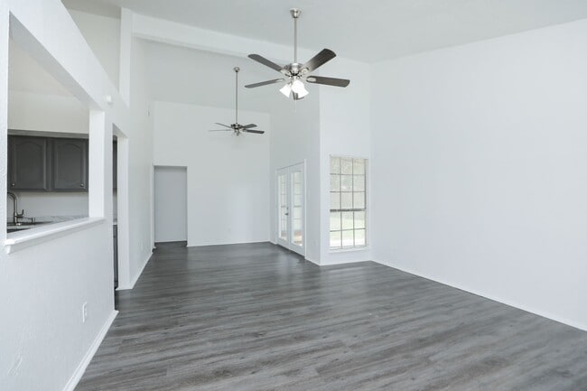 Photo - 17518 Bullis Gap Dr