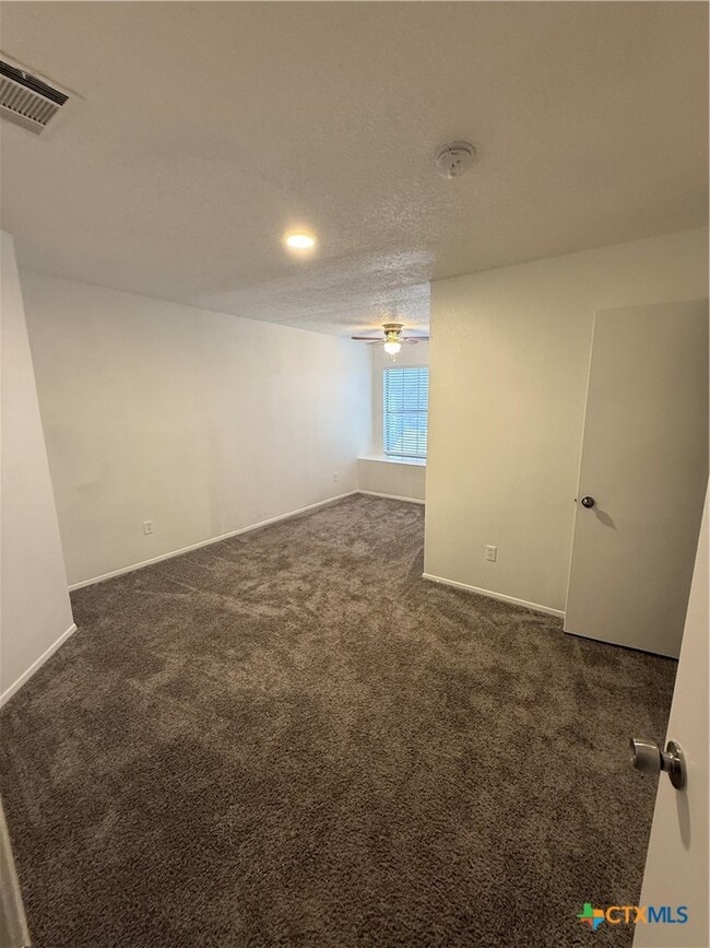 Photo - 409 El Secreto St