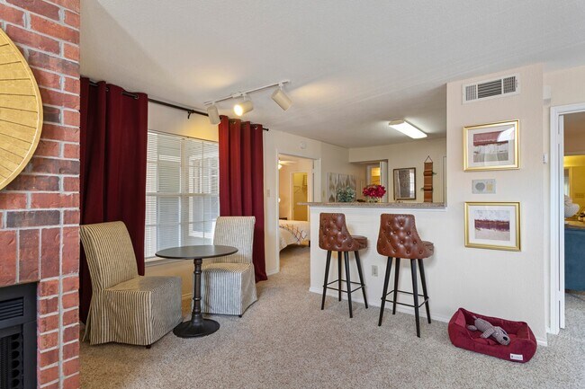 Photo - Culture, Dining & Parks Just Minutes Away! Unit GCW