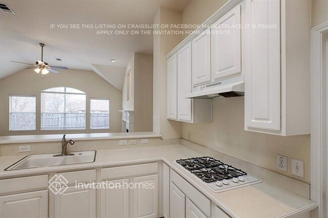 Photo - 5704 Bedford Ln