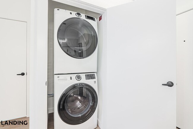 Photo - 2623 Keene St Unit 512