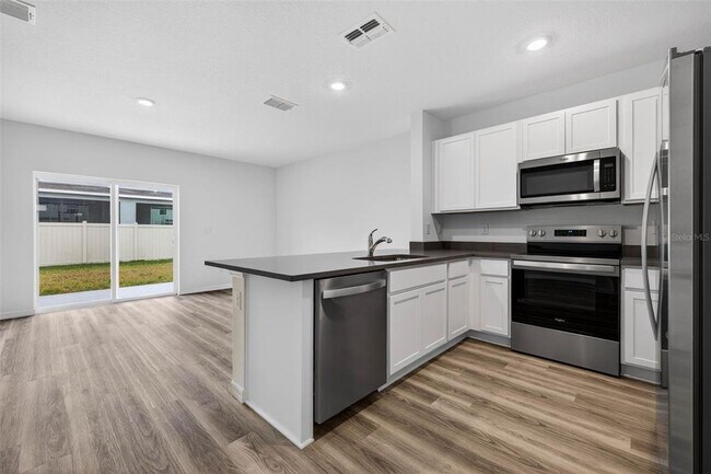 Photo - 31264 Paper Birch St