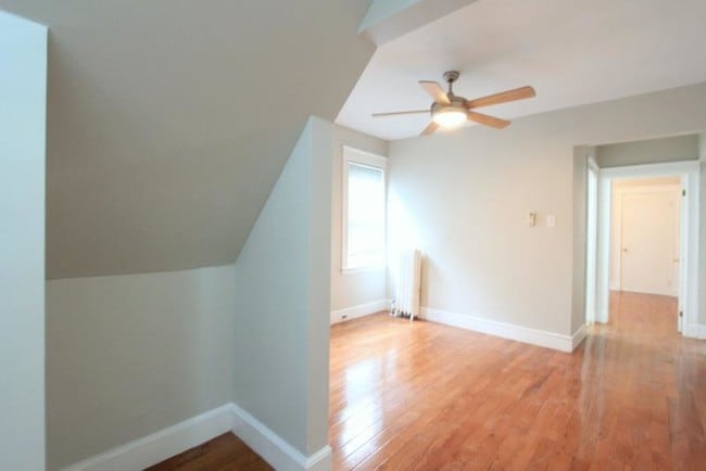Photo - 121 Yale St Unit 1
