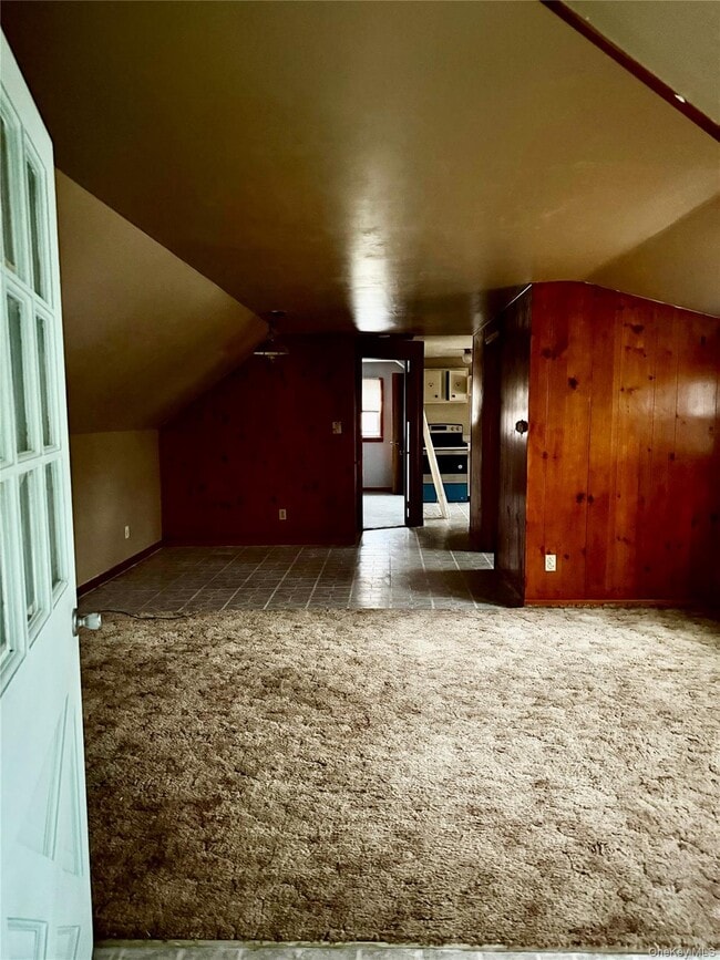 Photo - 17 Algonquin Dr