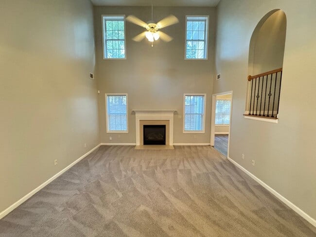 Photo - Beautiful 4 bed 3 Bath Home in Heart of Grayson for a Growing Family!
