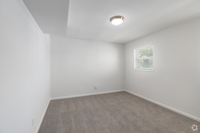1BR, 1BA - 575SF