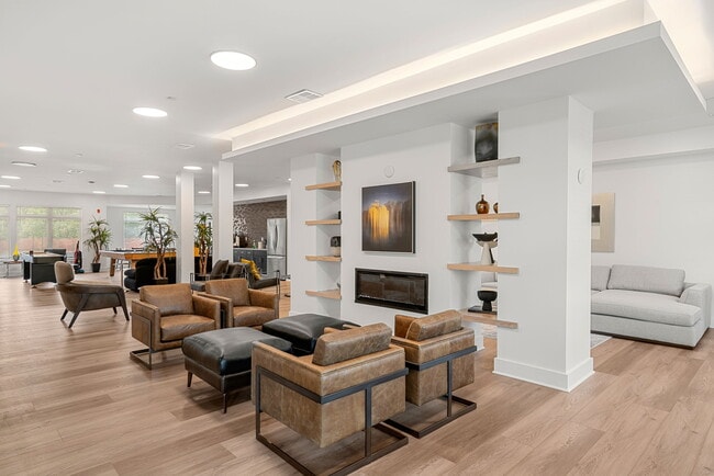 Monroe Pointe