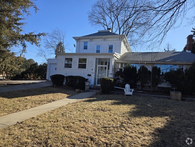 Building Photo - 3603 Waukegan Rd Unit B Rental