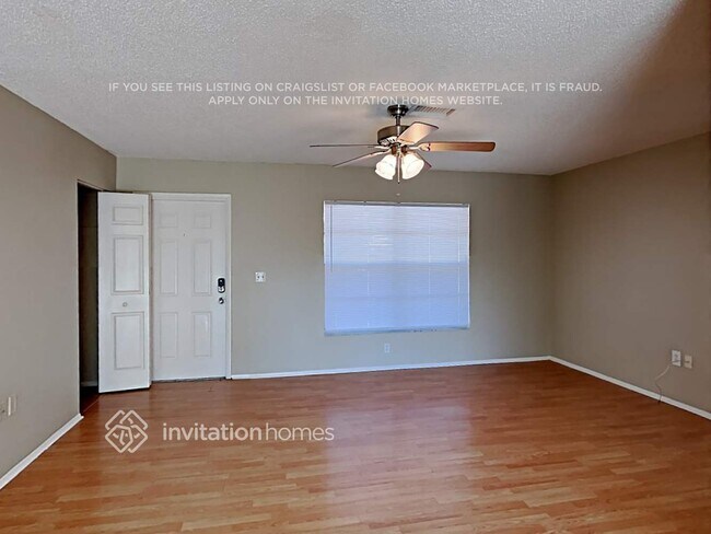 Photo - 2706 40th St W