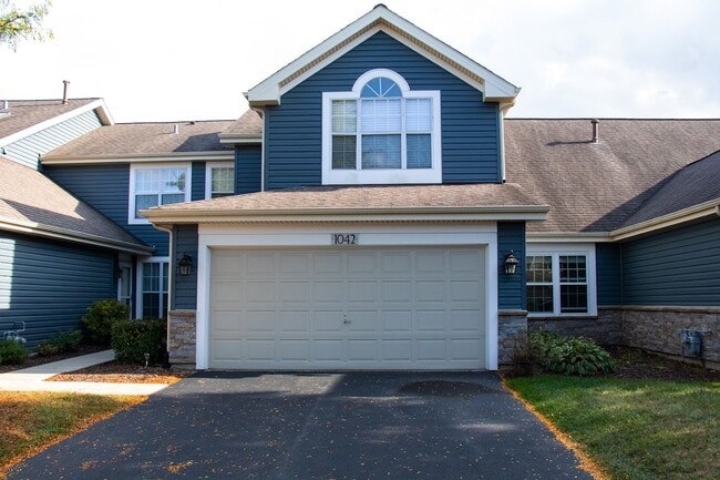 Building Photo - 1042 Ridgefield Cir