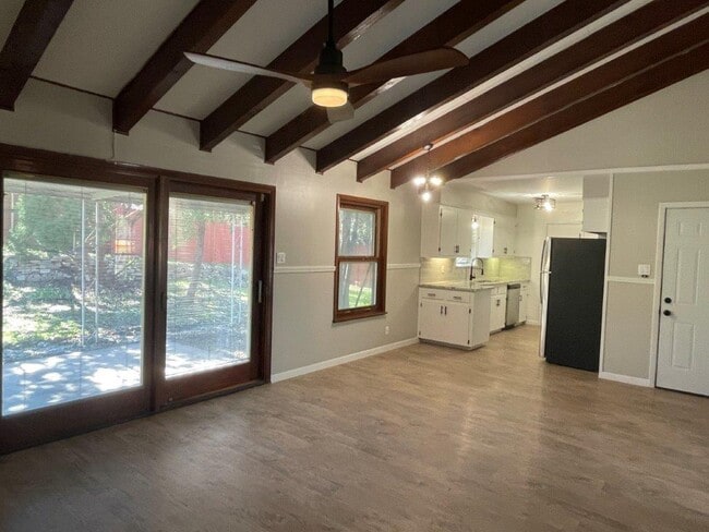 Photo - 605 Kentshire Cir