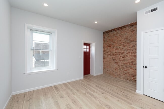 Photo - 2911 W Clearfield St Unidad B