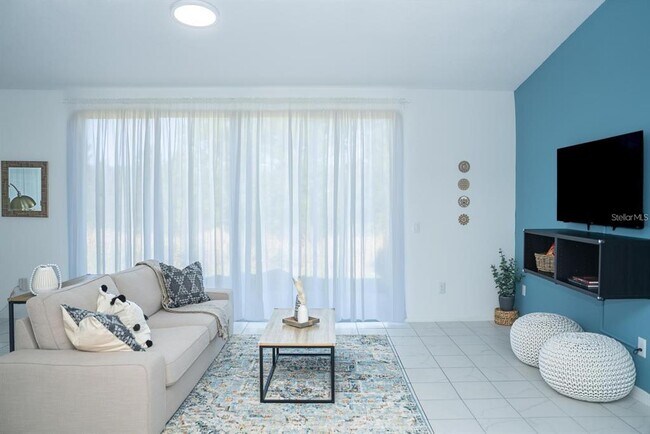 Photo - 547 Caribbean Dr