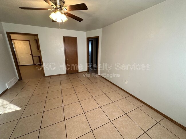 Photo - 2248 Laneway Cir