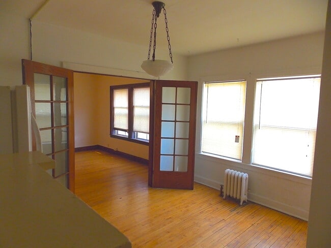Kensington Hall Apartments