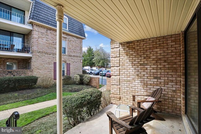 Photo - 3127 Patrick Henry Dr Unit 227