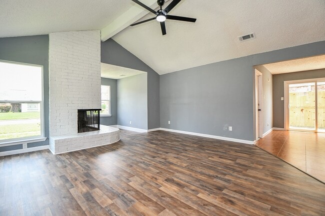 Photo - 17022 Quail Park Dr