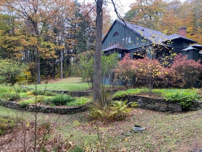 Beaver Meadow Road - Beaver Meadow Road Unit House