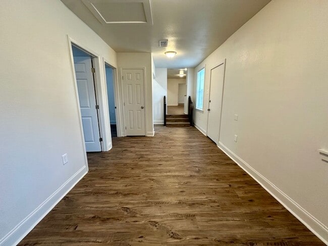 Photo - 4655 Fairfields Ave