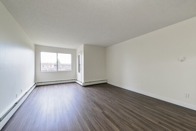 Photo - Castle Court