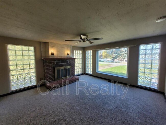 Photo - 18418 E 4th Ave