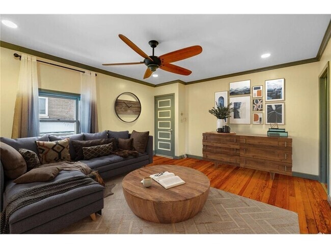 Building Photo - 2302 1/2 Blaisdell Ave Rental