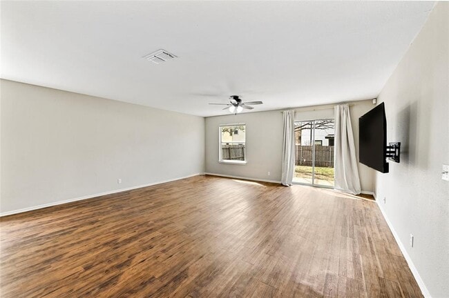 Photo - 6813 Sabrina Dr