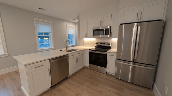 Building Photo - Get them while you can!! 4-bed, 3-bath in Brighton; beat the 9/1 rush with an August move-in!
